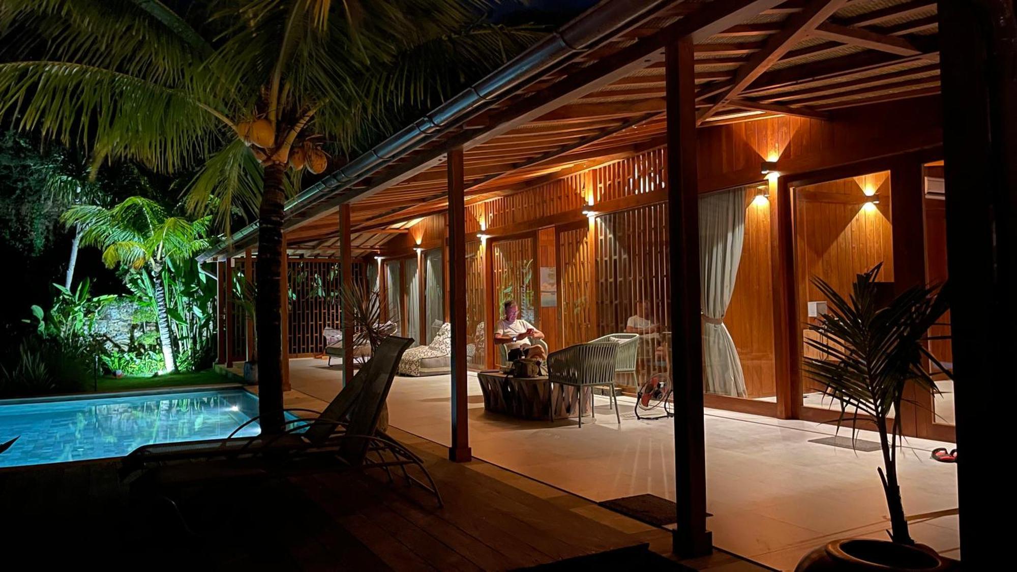 Отель Lobster Bay Lombok Awang Экстерьер фото