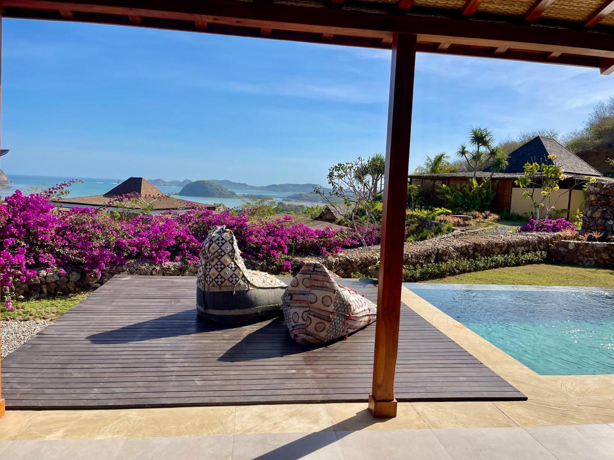 Отель Lobster Bay Lombok Awang Экстерьер фото