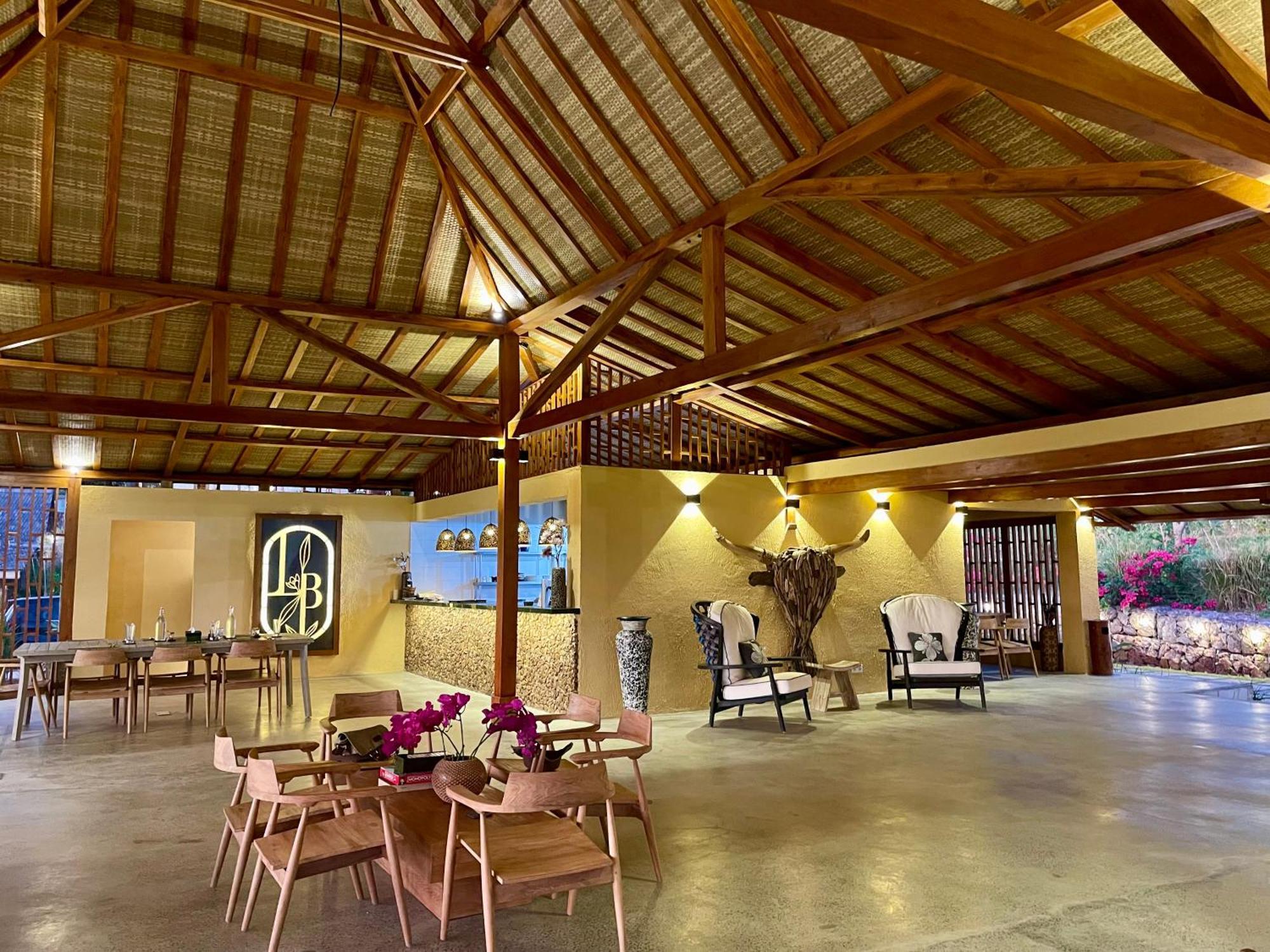 Отель Lobster Bay Lombok Awang Экстерьер фото